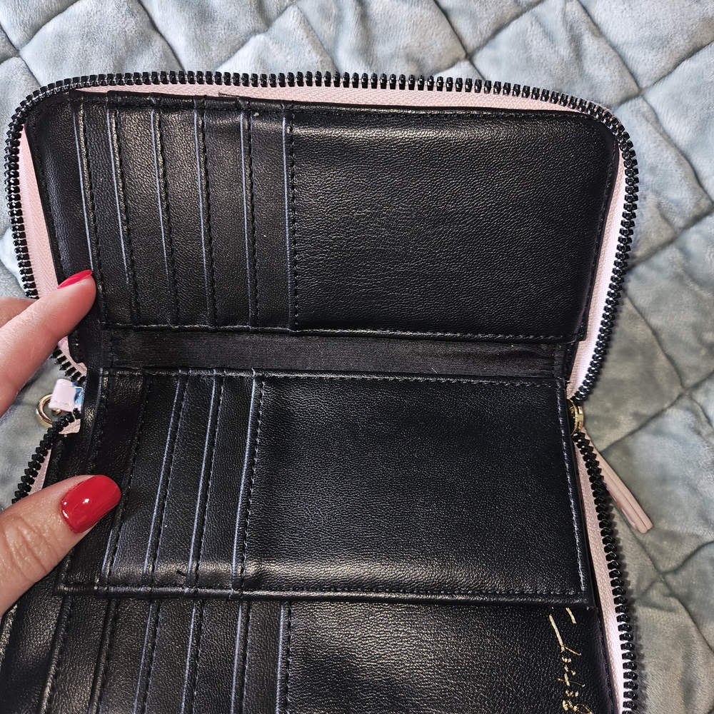 Betsey Johnson Pink Gummy Bear Wallet - Picture 4 of 4